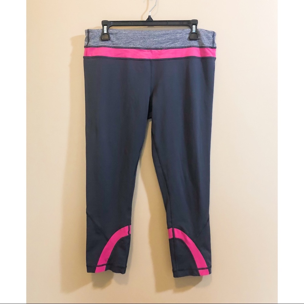 Lululemon Cropped Leggings - size 12